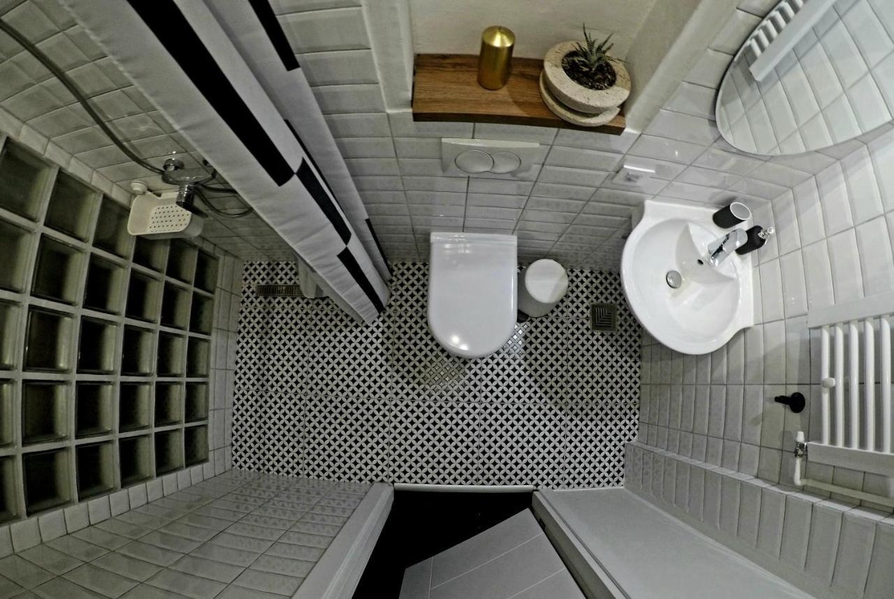 Studio Apartment "Savski Trg" 贝尔格莱德 外观 照片
